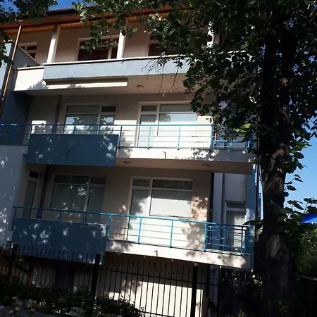 Blue House - синята къща * Obzor