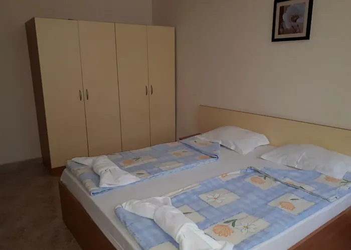 Blue House - синята къща Obzor