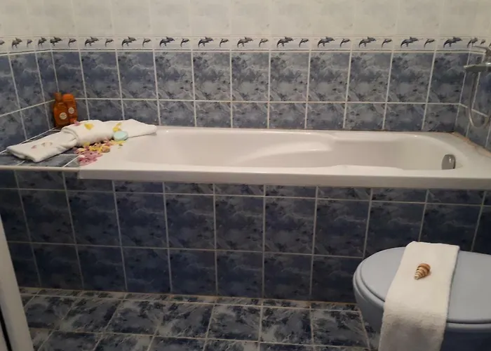 Blue House - синята къща Pensjonat Obzor