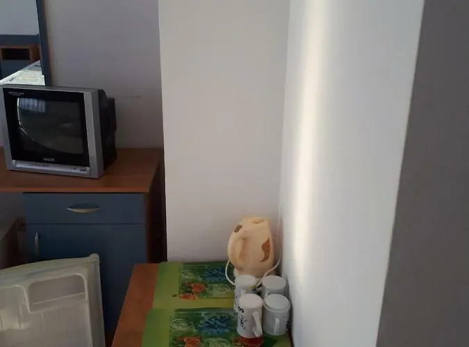 Blue House - синята къща 게스트하우스 3*